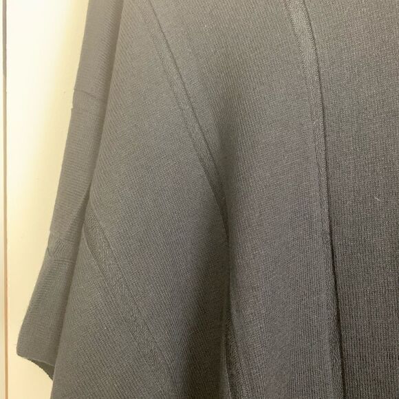 Loft Cardigan Size XS/S  - Picture 6 of 7